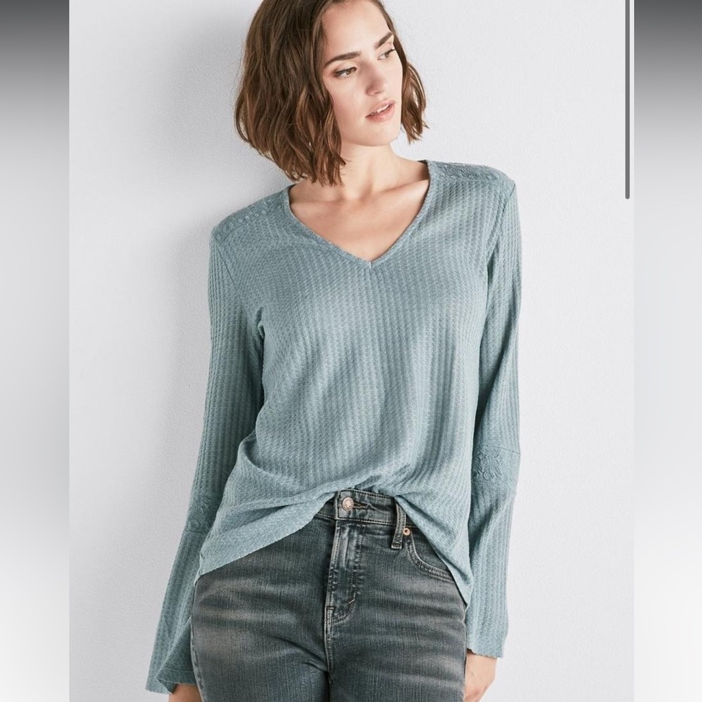 Lucky Brand waffle thermal embroidered bell sleeves top size M